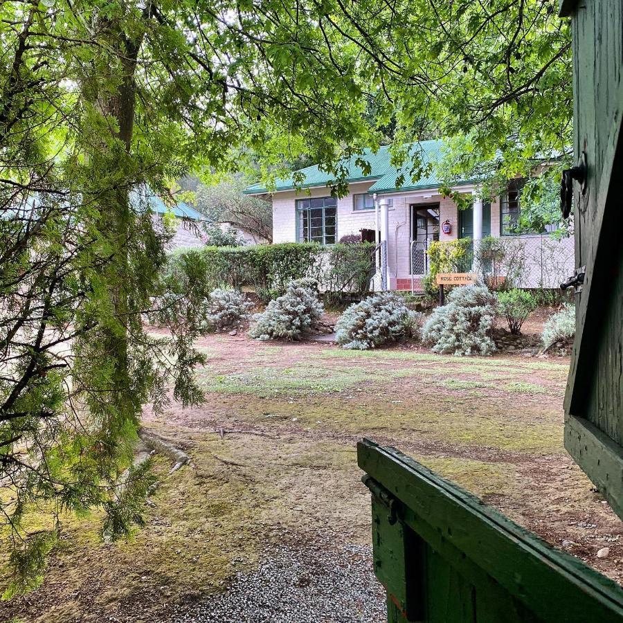 Mkomazana Mountain Cottages Himeville Buitenkant foto